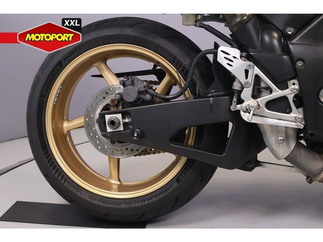 yamaha - yzf-r1