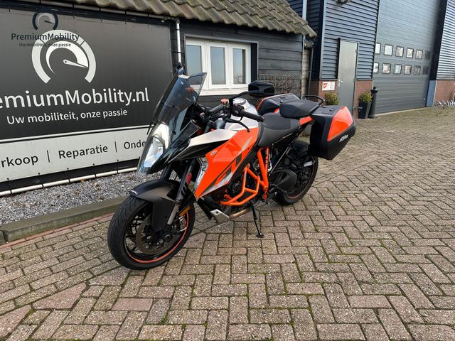 ktm - 1290-super-duke-gt