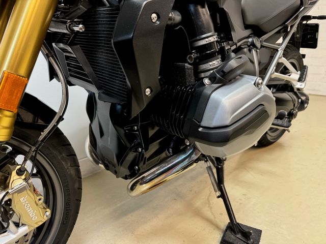 bmw - r-1200-r