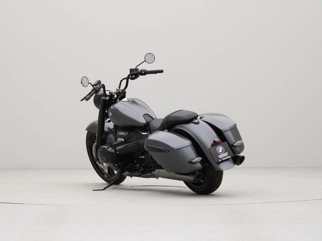 bmw - r-18