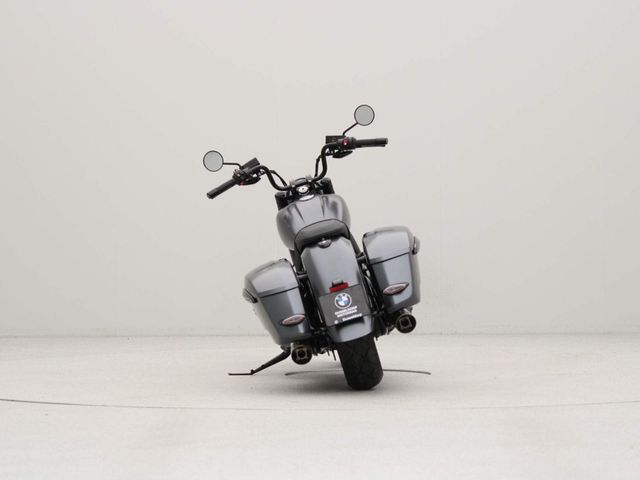 bmw - r-18