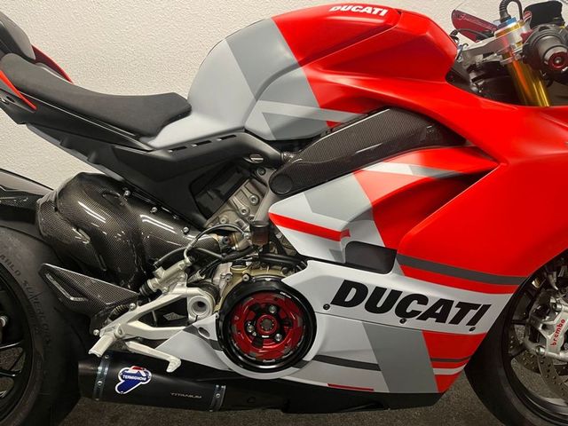 ducati - panigale-v4-s-corse