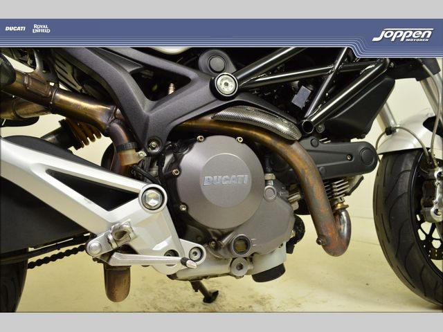 ducati - monster-696