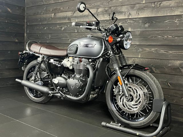 triumph - bonneville-t-120-black
