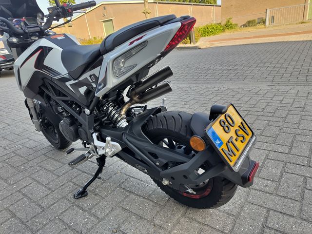 benelli - tnt-125