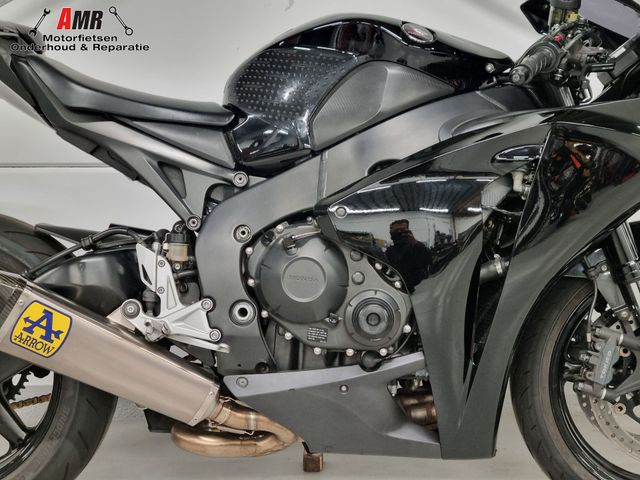 honda - cbr-1000-rr-fireblade
