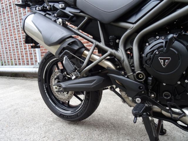 triumph - tiger-800-xrt