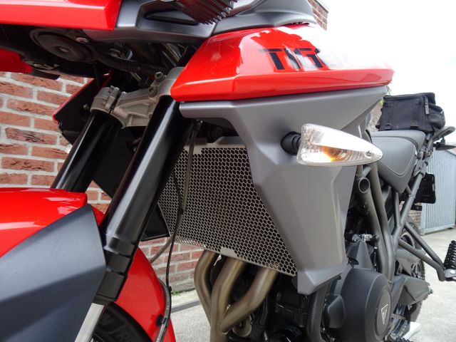 triumph - tiger-800-xrt