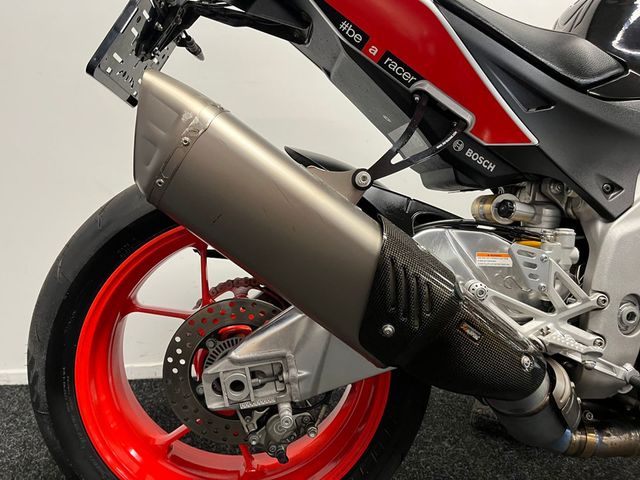 aprilia - tuono--v4-1100-factory