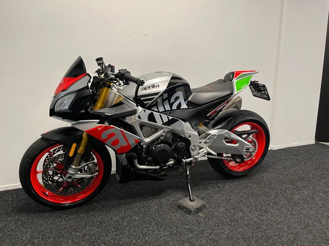 aprilia - tuono--v4-1100-factory
