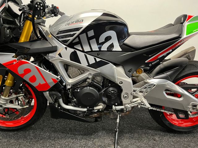 aprilia - tuono--v4-1100-factory