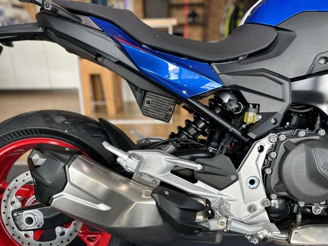 bmw - f-900-r
