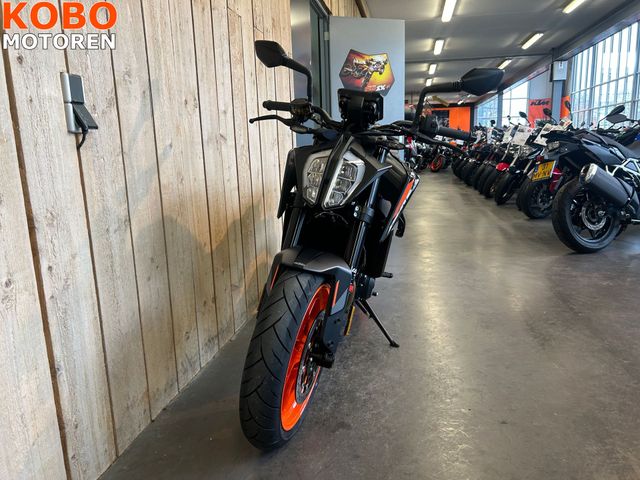 ktm - 790-duke