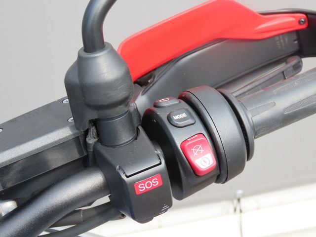 bmw - r-1300-gs-adventure