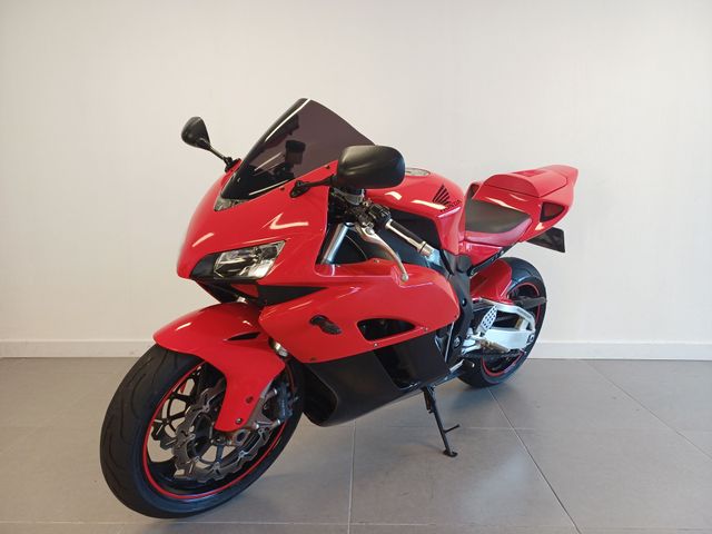 honda - cbr-1000-rr-fireblade