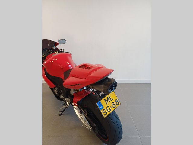 honda - cbr-1000-rr-fireblade