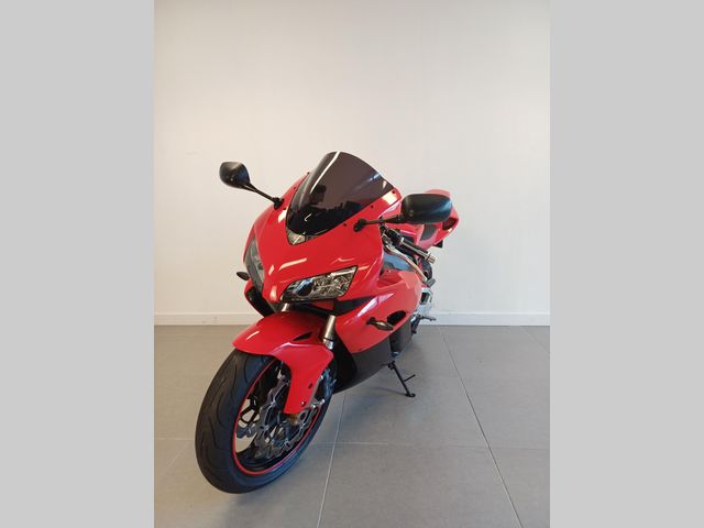 honda - cbr-1000-rr-fireblade