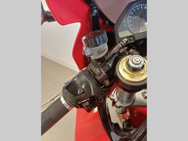honda - cbr-1000-rr-fireblade
