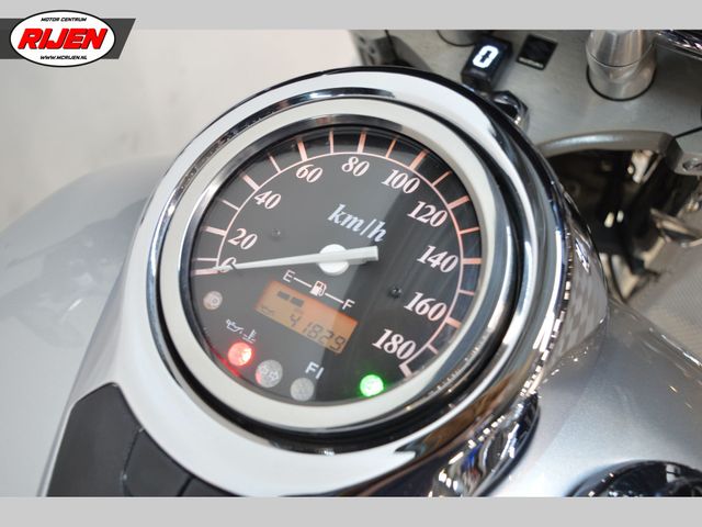 suzuki - vl-800-volusia