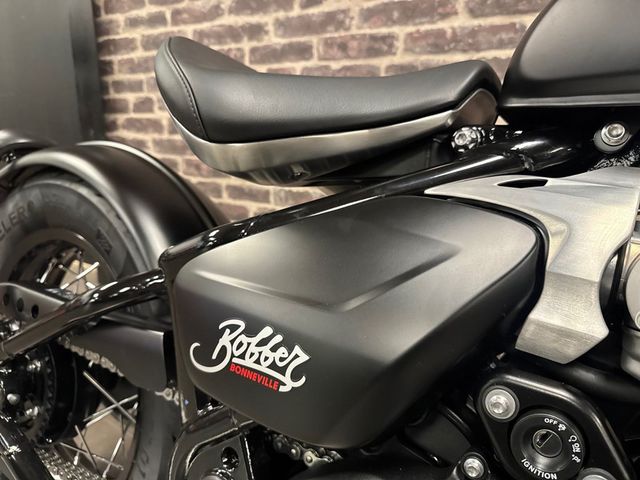 triumph - bonneville-bobber