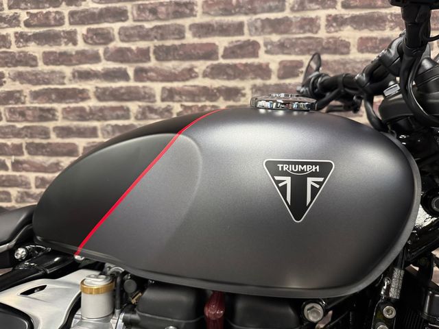 triumph - bonneville-bobber