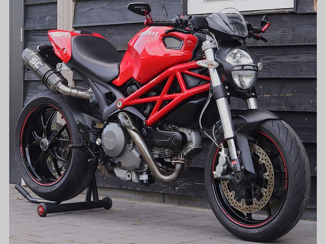 ducati - 796-monster