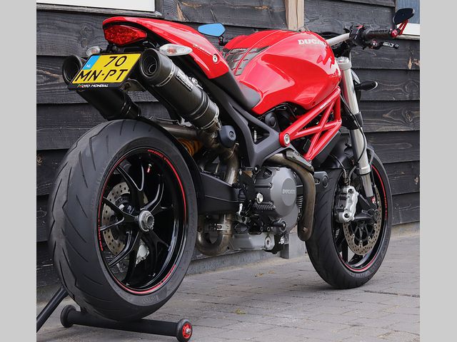 ducati - 796-monster