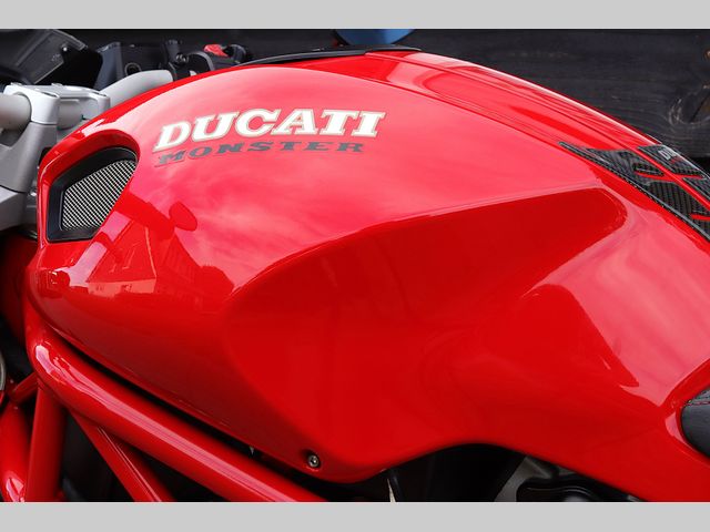ducati - 796-monster