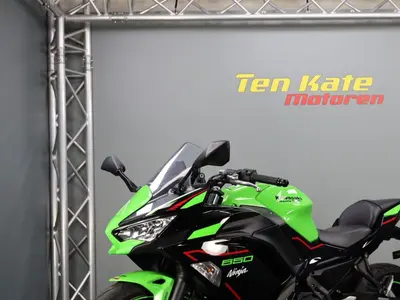 KAWASAKI NINJA 650 – foto 4