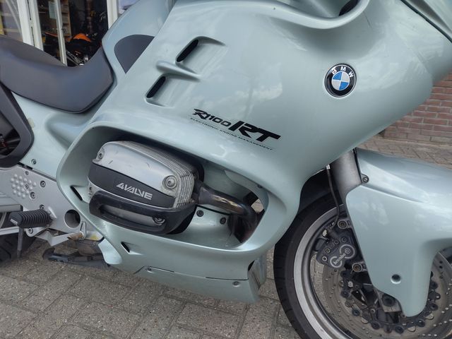 bmw - r-1100-rt