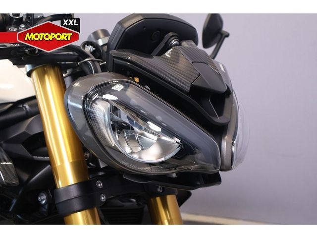 triumph - street-triple-rs