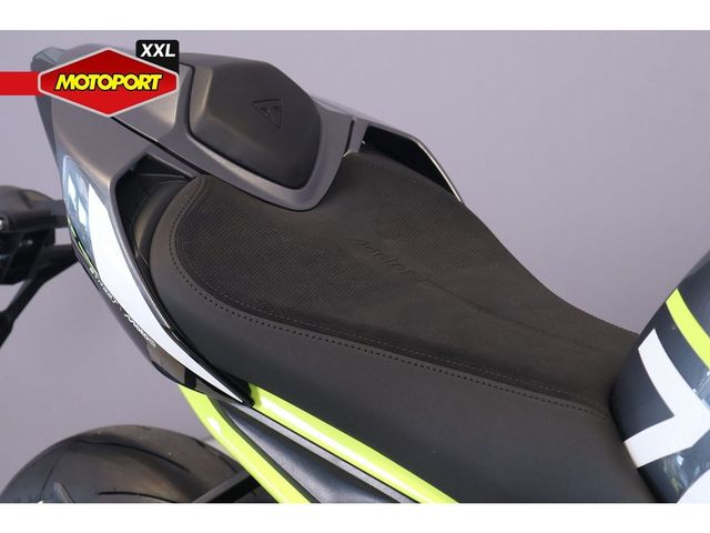 triumph - street-triple-rs