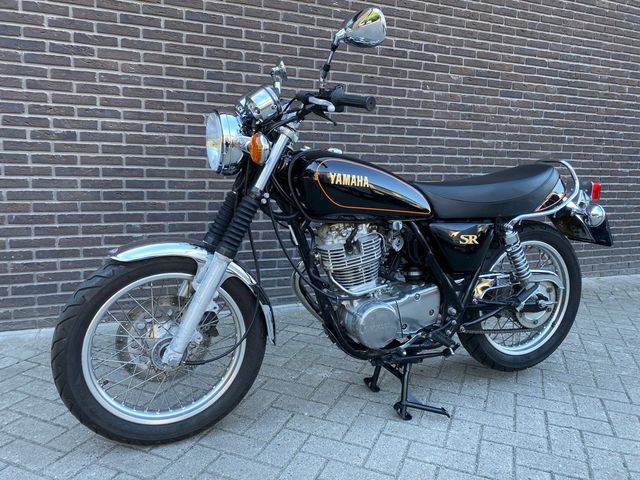yamaha - sr-400