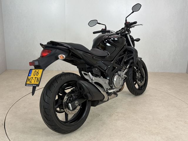 suzuki - sfv-650-gladius