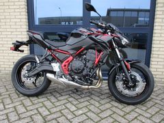 KAWASAKI Z650