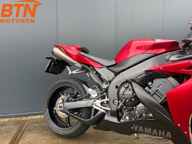 yamaha - yzf-r1