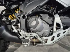 Ducati Desertx 2024 occasion – foto 5 van 9