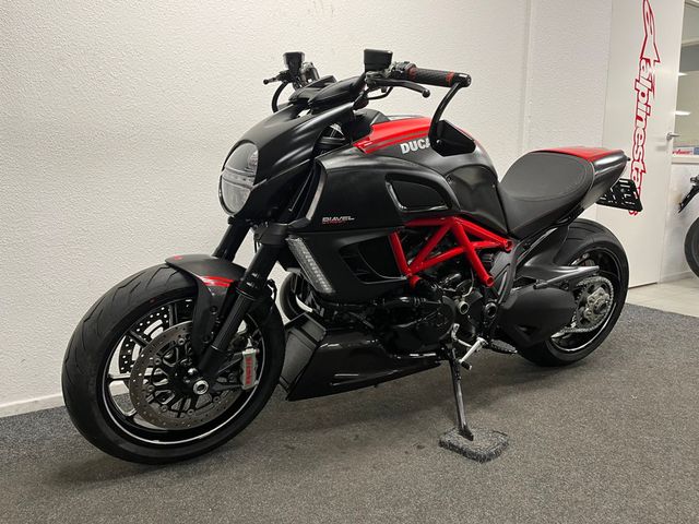 ducati - diavel-carbon