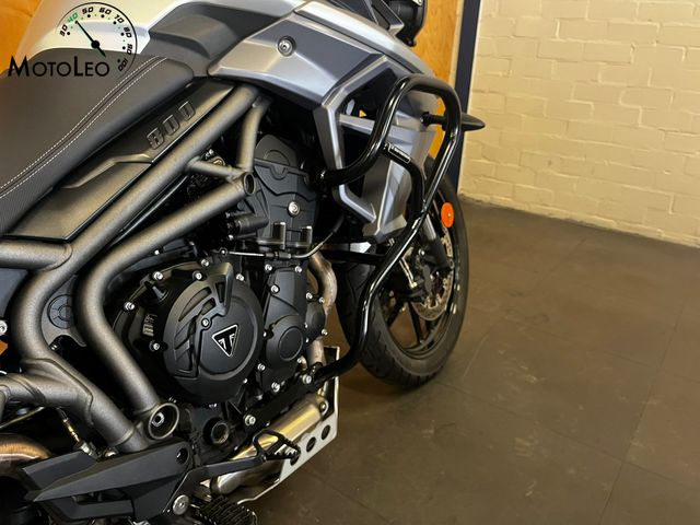 triumph - tiger-800-xrx