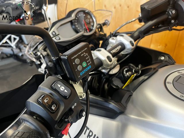 triumph - tiger-800-xrx
