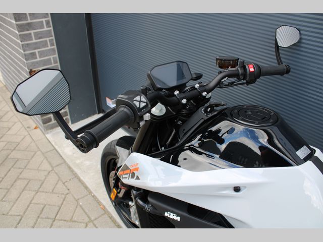 ktm - 790-duke