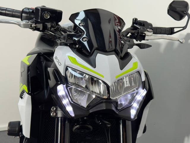 kawasaki - z900
