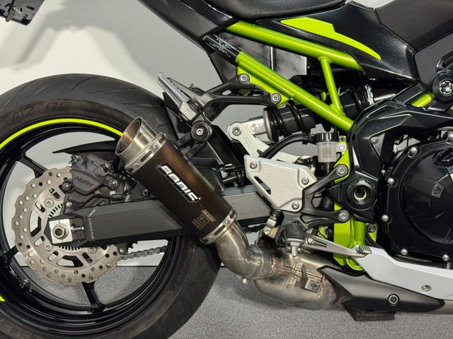kawasaki - z900
