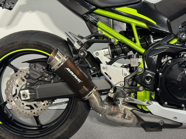 kawasaki - z900