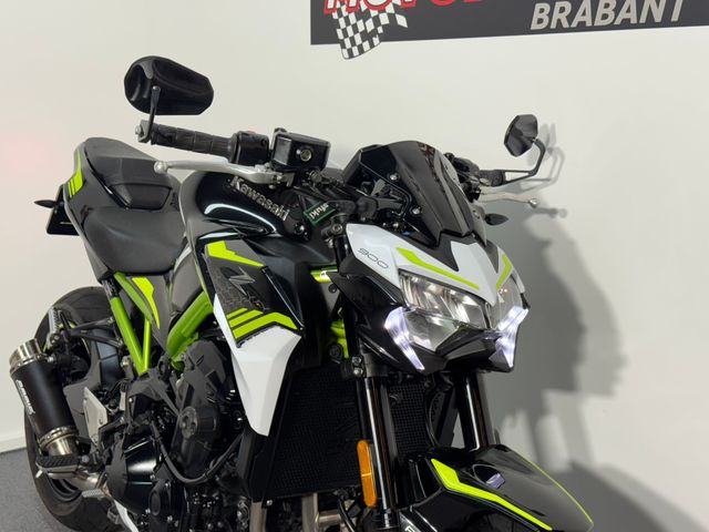 kawasaki - z900