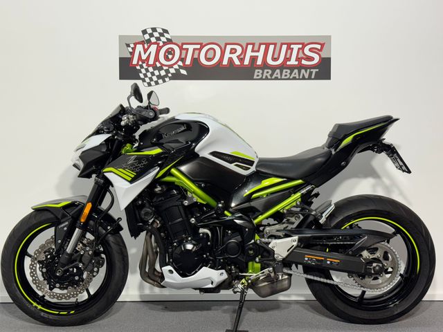 kawasaki - z900