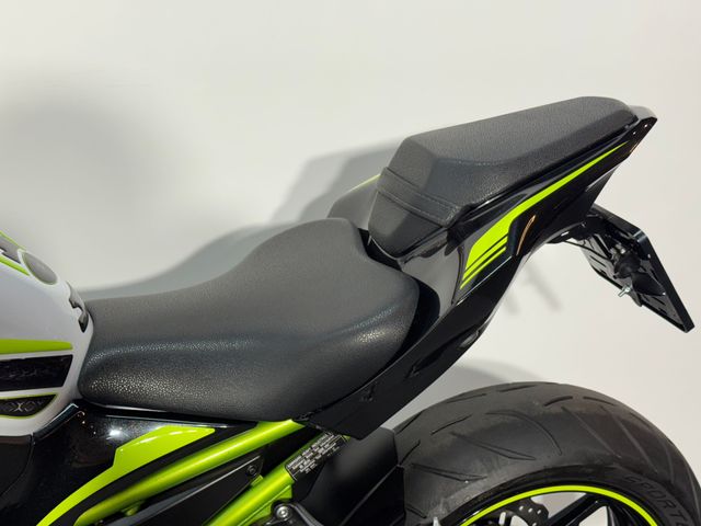 kawasaki - z900