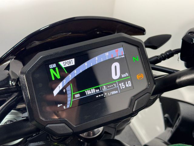 kawasaki - z900