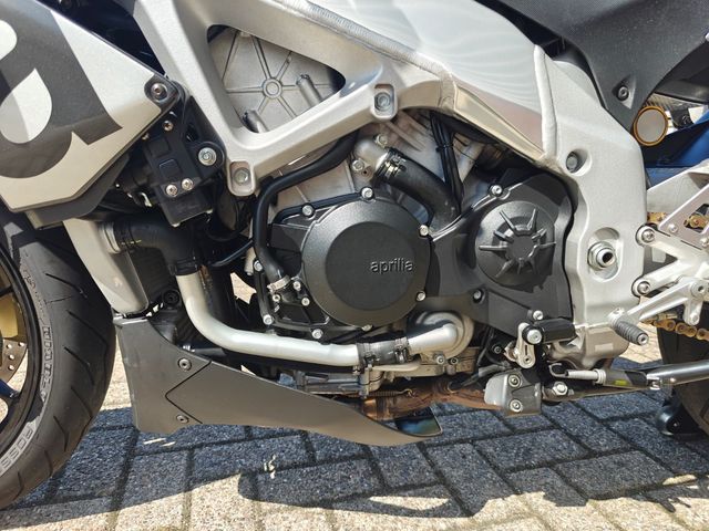 aprilia - tuono-v4-1100-rr