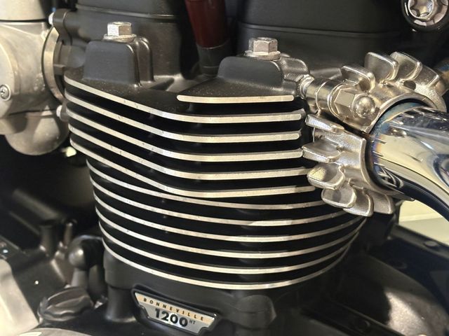 triumph - bonneville--t-120